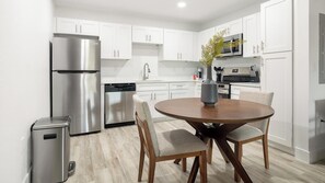 Fridge, dining tables - Landing | Modern 1BD, Clubhouse, Pool (Kissimmee)