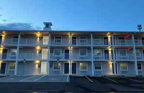 Exterior - Landing | Chic 1BD, Gym, Pool (Kissimmee)