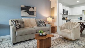 Smart TV - Landing | Spectacular 1BD, Gym, Clubhouse (Kissimmee)