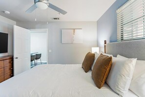 Desk, iron/ironing board, WiFi, bed sheets