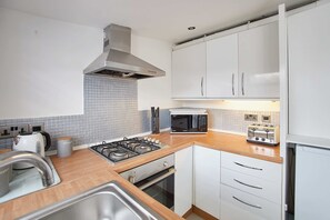 House - Host Stay Aurora Shore (Grimsby)