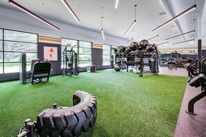 Fitness facility - Landing | Spectacular 2BD, Yoga Studio, Game Room (New Haven)