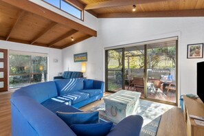 Living area - Sea Breeze on Orton 3 minute walk to the beach (499566) (Ocean Grove)