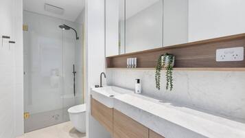 Hair dryer, towels