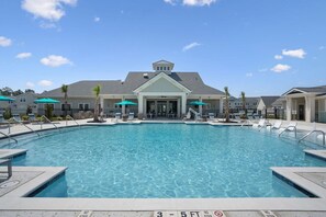 Pool - Landing | Amazing 2BD, Gym (Longs)