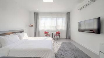 Basic Room, 1 Bedroom (205) | 1 bedroom, WiFi (free)