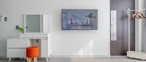 Basic Room, 1 Bedroom (207 (Connect 206))
