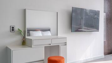 Basic Room, 1 Bedroom (207 (Connect 206)) | 1 bedroom, WiFi (free)