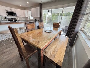 Dining - New Reno 1.3M 2 Beach Full Kit, W&D, Large 2BD 2BA (Bonita Springs)