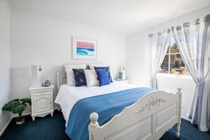 3 bedrooms, WiFi, bed sheets - Bonny Belle - Pet friendly - Walk to beach (499560) (Ocean Grove)