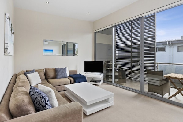 TV - OG- By the Sea, 400m to Beach (499549) (Ocean Grove)