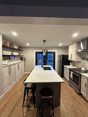 Private kitchen - Serene 2-bedroom house with AC in beautiful Saint Ann (Saint Ann)