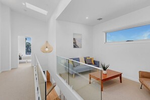 TV - OLD Grove - NEW Family Retreat! (499544) (Ocean Grove)