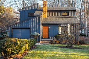 Exterior detail - 5BR Shenandoah Resort Home - Hot Tub, Bowling (McGaheysville)