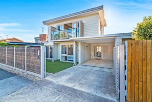 Exterior - Central Grove - Sleeps 6 - Presidents Ave (499540) (Ocean Grove)