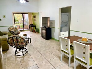 Interior - Casa Bananita (Playas del Coco)