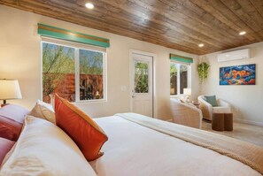 1 bedroom, iron/ironing board, free WiFi, bed sheets - Private Cozy Modern Southwest Style Casita (Tucson)