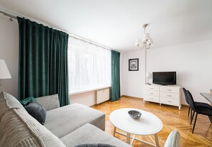 TV - Wola Anielewicza Deluxe Studio (Warszawa)