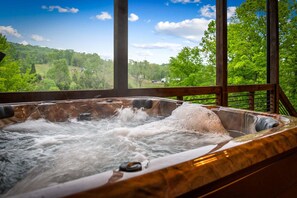 Outdoor spa tub - Buddy's Bungalow - Gated, Mtn Views, Hot Tub, Game Room, Firepit, Pet Friendly, Near Town (Blue Ridge)