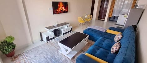 Deluxe Apartment | Living area