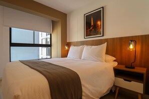 Iron/ironing board, WiFi, bed sheets - w* | Modern & Cozy 2BR in the Heart of San Isidro (San Isidro)