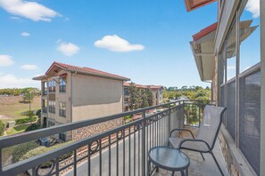 Property grounds - Charming Family-Friendly Condo Near Disney w Pool & Balcony (Davenport)