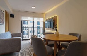 Dining - w* | Amazing & Cozy 3BR w/ Balcony in Miraflores (Miraflores)