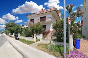 Exterior - Holiday apartment with air conditioning (Fažana)