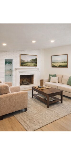 Living area - Salt & Magnolia Haven - Savannah Retreat w/ Pool, Spa & Game Room (Savannah)