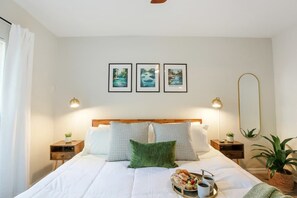Iron/ironing board, travel cot, WiFi, bed sheets - Serene at the Springs | Family • Fire Pit (High Springs)
