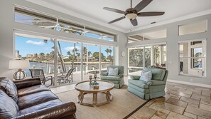Smart TV - Spacious 4 bedroom/3 bath pool home w/Western exposure (Marco Island)