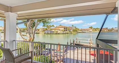 Waterfront Luxury: Spacious 7-Bed, Heated Pool and Spa Retreat