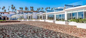 Dog-friendly beachfront retreat with rooftop deck, pool, hot tub, & kitchen