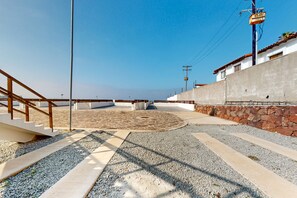 Property grounds - Dog-friendly ocean-view retreat with pool access plus rooftop deck, AC (Rosarito)