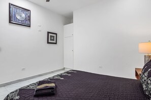 Free WiFi, bed sheets - Dog-friendly home with heated outdoor pool, hot tub, balcony, rooftop terrace (Rosarito)