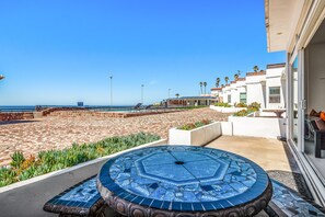 Terrace/patio - Dog-friendly oceanfront villa with pool access, rooftop patio, full kitchen (Rosarito)