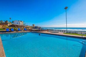 Pool - Dog-friendly suite with kitchenette, heated outdoor pool, hot tub, terrace, AC (Rosarito)