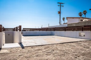 Property grounds - Dog-friendly villa with beach views, patio, outdoor pool, streaming, partial AC (Rosarito)