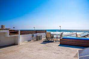 Outdoor dining - Dog-friendly villa with beach views, patio, outdoor pool, streaming, partial AC (Rosarito)