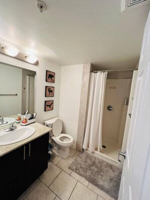 Căn hộ, 2 phòng ngủ, phù hợp cho người khuyết tật, lò sưởi | Phòng tắm