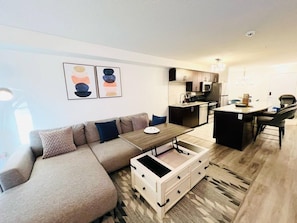 Apartamento, 2 habitaciones, accesible para personas con discapacidad, chimenea | Sala de estar