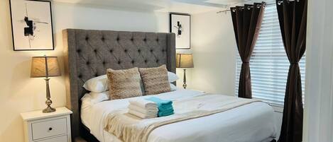 Apartment, 2 Bedrooms, Accessible, Fireplace