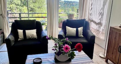 Japanese style inspired 2-bedroom apartment in tranquil Fairfax neighborhood