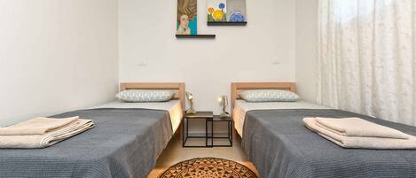 2 bedrooms