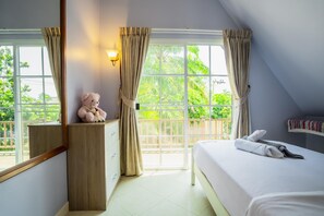 Iron/ironing board, WiFi, bed sheets - Chongko 4 Bed Villa, Few Minutes To Rawai (Rawai)