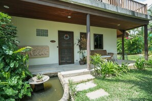 Terrace/patio - Chongko 4 Bed Villa, Few Minutes To Rawai (Rawai)