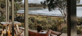 Numie - Retreat House