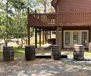 Exterior - Smoky Mountain Getaway\ Pigeon Forge,\hot tub, arcade,\king suites, slps 6-Free Tickets (Pigeon Forge)