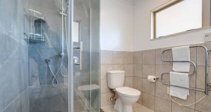 The Gardens 3 Bedroom with Pool and Air-Con