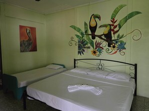 Room - Book our 7 bedrooms beach resort for celebration ! (Chacarita)